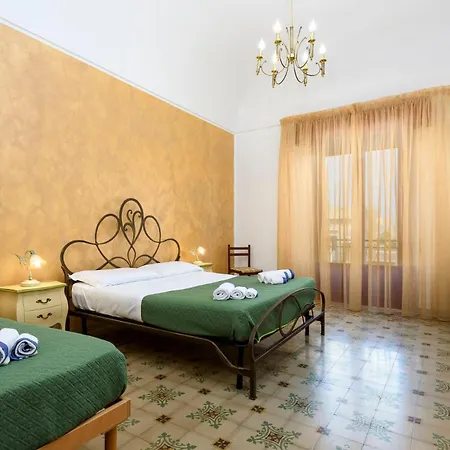 I Tre Golfi - A 300 Mt Dal Mare Apartment