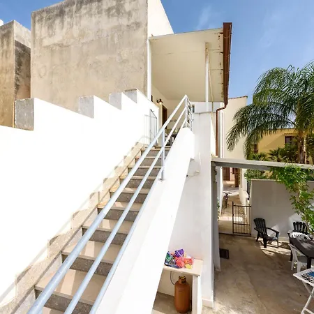 Apartment I Tre Golfi - A 300 Mt Dal Mare San Vito Lo Capo